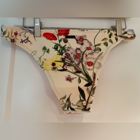 Triangle Swimsuit - Picture 4 of 8